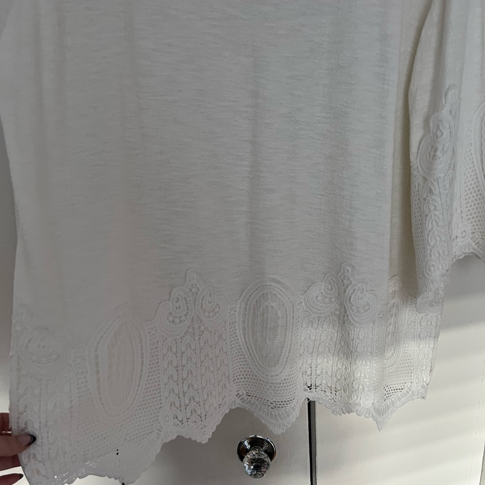 Adrianna Papell gorgeous white top - Picture 5 of 5